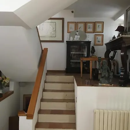 לינה וארוחת בוקר La Torretta 3*